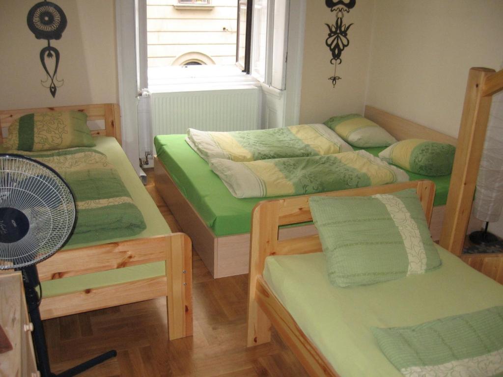 Budapest Centrum Cozy Hostel Værelse billede