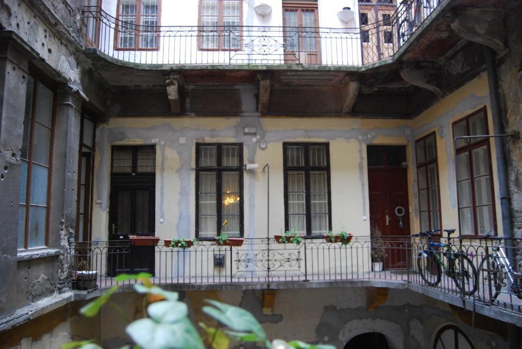 Budapest Centrum Cozy Hostel Eksteriør billede
