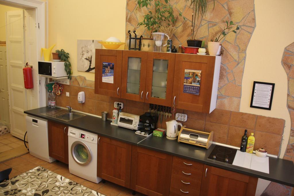Budapest Centrum Cozy Hostel Eksteriør billede