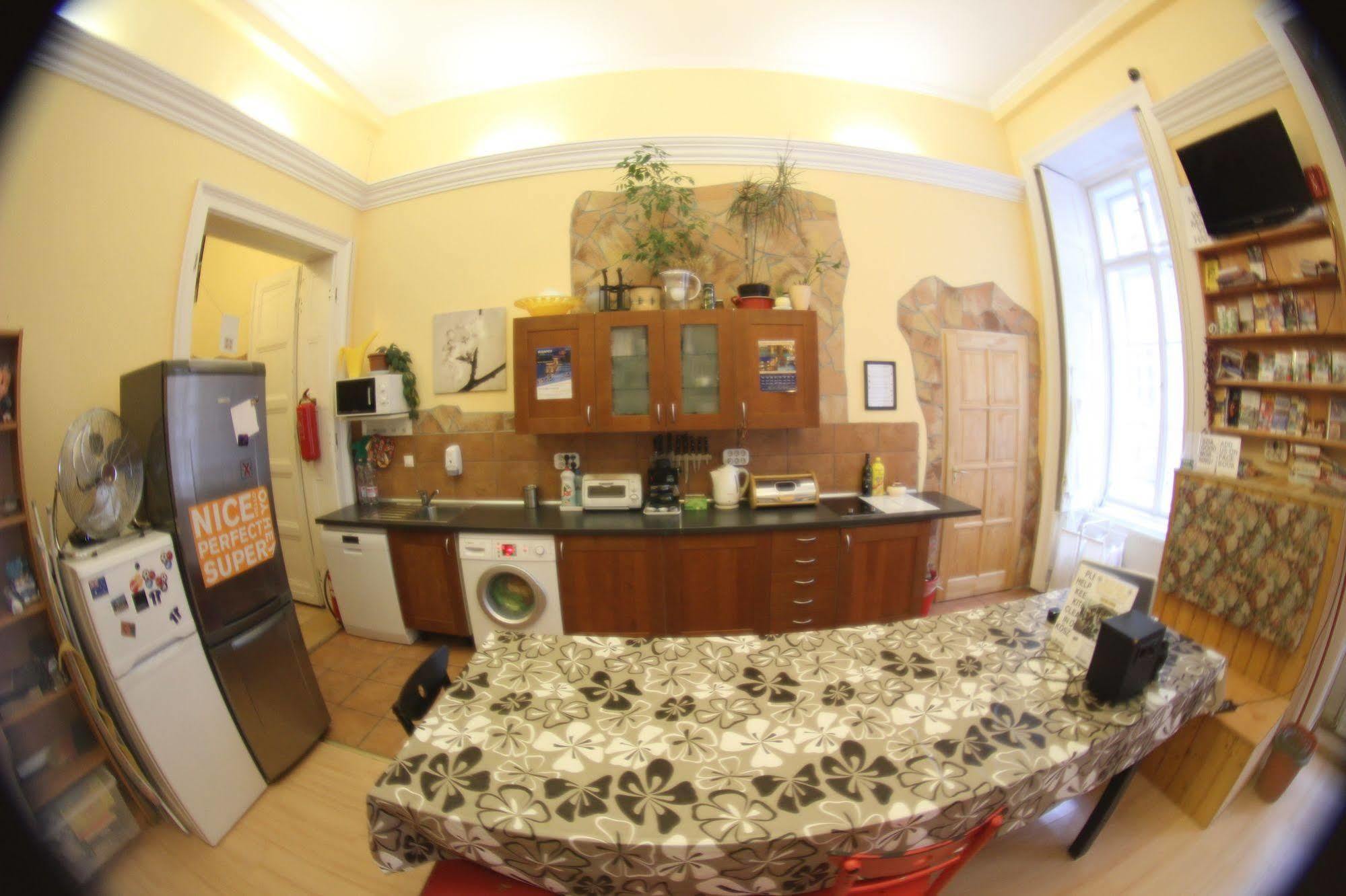 Budapest Centrum Cozy Hostel Eksteriør billede